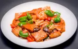 海鮮と揚げ豆腐のかき油ソース炒め【蚝油豆腐】(中国東北家郷料理永利 豊洲駅前店(1号店))