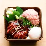 温玉ねぎとろビーフ丼（TOBI 新丸子店）