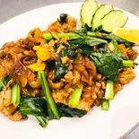 パット シーイウ豚ผัดซีอิ๊วหมู(PINTO)