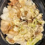 チャーシュー丼（麺やシバケン）