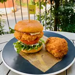 海老カツバーガー フライドチキンセット（365アニバーサリー）