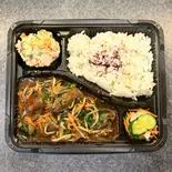 鶏レバニラ炒め弁当（串と馬肉-梯子-）