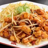 辣雞拌麵  辛とりまぜそば（洋食中華 滋々）