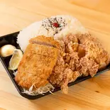 1キロからあげ＆とんかつ弁当（デカ盛り弁当 はるき 大通店【唐揚げ弁当屋】）