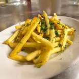 白トリュフ塩のフライドポテト（PIZZA PAZZA）