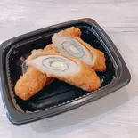 鶏ささみのしそチーズカツ（Raku Deli kitchen）