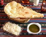 ほうれん草チキンカレーセット Chicken Saag Curry Set（インドネパール料理 カトマンズキッチン＆マート）