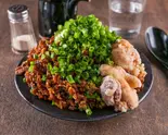 黒炒飯 特盛 (唐揚げ2個) Black Fried Rice (Extra Large Portion)（藤沢の黒炒飯）