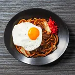 武蔵流 牛旨味カルビのソース焼きそば(麺大盛)【目玉焼き付】≪3397≫（鉄板焼きそば 武蔵 京橋店）