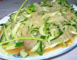 黄瓜拌海蜇皮 (キュウリとクラゲ和え )（中国料理 壺家大排档）