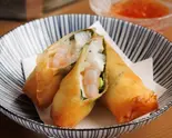 大葉と天然海老の春巻(1本)（麻辣湯俱楽部 恵比寿店）