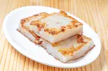 香煎蘿蔔糕 /Fried radish cake /焼き大根餅(3個)(香港飲茶点心厨房)