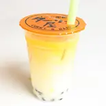 【1】マンゴーラッシータピオカ Mサイズ Mango Lassi Tapioca（HATTI KEBAB(ハッティ ケバブ) 大阪駅前第三ビル店）