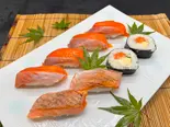 サーモンづくし1人前 Salmon all-you-can-eat, 1 person（寿司・海鮮丼 がんこ 平野郷屋敷店）