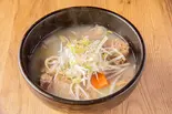【今月限定・大盛無料】自家製!当店サイドメニュー一番人気の牛コムタンスープ弁当(A5和牛焼肉・上野【ゆう焼けこやけ】6/1NEW OPEN!!)