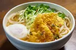 温玉揚げうどん（whirling 関内西店）