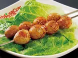 烤鹌鹑蛋・1本(小尾羊 薬膳しゃぶしゃぶ 巣鴨店)