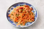 ベーコンとヤングコーンのペンネアラビアータ（イジョコタス）