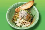 ペペロンチーノ【大盛り】大葉＆シラス＆イカ＆バゲット焼き有トッピング.（ペペロンチーノ専門店 ぺろん 森ノ宮店）