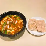海鮮入りマーボー豆腐のおこげ（中華料理 点心楼台北博多駅南店）