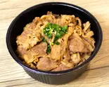 カルビ丼（焼肉ホルモンたすき 新橋店）