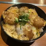 かつ丼（ホルモン焼きぶーちゃん）