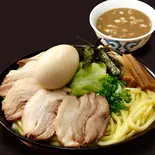 魚介豚骨【チャーシュー】つけ麺(麺特盛)【味玉】≪2922≫（デリズ京急鶴見店）