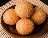 芝麻球 黒胡麻団子(3個)（四川料理 成都小吃）
