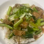 71.牛バラ煮込み丼(牛腩盖饭)（湘逢中華料理）
