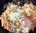 背徳の背脂ニンニク油そば 醤油(油そば専門店横浜麺屋 とりのゆ)