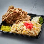 山とり唐揚げチャーハン弁当 唐揚げ4個（山とり）