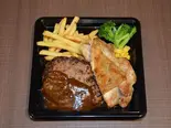 ハンバーグ＆チキン弁当（フォルクス 博多駅南店）