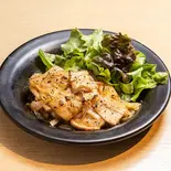 牛ホルモン焼き（味彩おんの字）