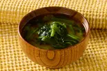 ほうれん草の味噌汁 Spinach Miso Soup(玄米&腸活 健康ごはん お玄さんのねばとろ丼 六本木店)