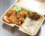 【当店人気No.4】甘だれ弁当【もも】（肉汁からあげ専門店 だるま商店 美野島店）