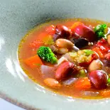 道産豆入り キヌアと野菜のベジスープ（Farm to Table TERRA presented by snow peak URBAN OUTDOOR）