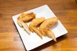 ハンパない手羽さきからあげ 3本 Staggering Deep Fried Chicken Wings (3 Wings)（720gからあげ弁当みたか）