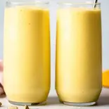 マンゴーラッシー(mango lassi)（スパイスガーデンタメル）