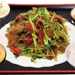 牛肉の湖南風炒め（美味しい屋 甘味処 The sweet）