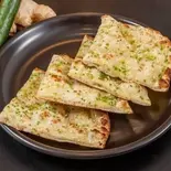 ガーリックナン(garlicnan)(Tha spicy house)