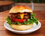 旭神戸牛バーガー Asahi Kobe Beef Burger（STACKS525 バーガーとワッフルの持ち帰り専門店）