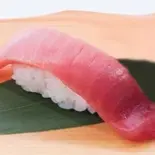 中トロ(1貫)（流れ鮨三代目おとわ三国店）