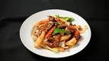 牛肉のオイスターソース炒め 耗油牛肉（本格四川料理 聚友楼）