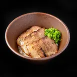 チャーシュー丼(和牛らーめん繕)