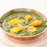 ほうれん草とじゃがいもカレー Sag Alu Curry（SHITARA シタラ レストラン＆バー）