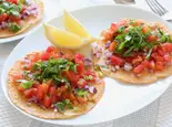 マサラパパド 2ピース (Masala Papado 2pcs)(アナム本格インド料理)
