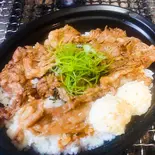 焼肉丼（びばりば市川）
