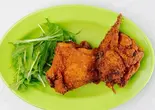 レッドホットアヤムゴレン(2ピース) fried chicken Malaysian style 2piece（マレーシア屋台料理 ちりばり 五反田本店）