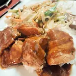 豚の角煮丼（味府 中華居酒屋）