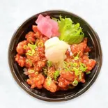 ヤンニョムチキン丼（BISTRO DANDE LION）